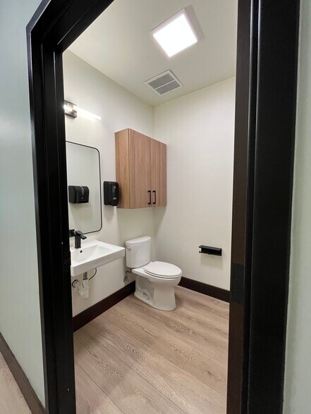 More Photos Of 3202 W 5000 S, Rexburg Office For Lease