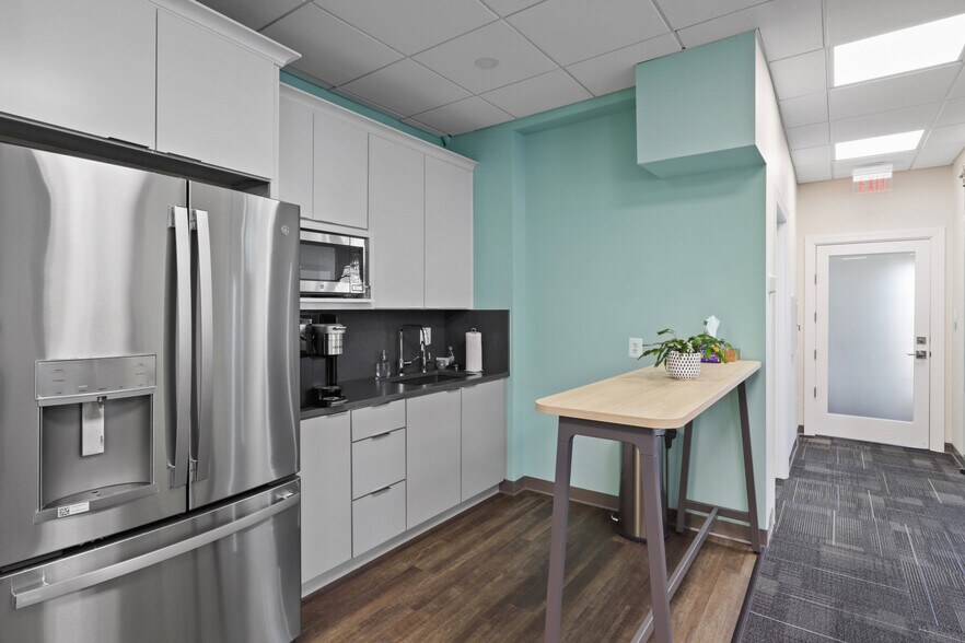 More Photos Of 761B Monroe St, Herndon Office Residential For Lease