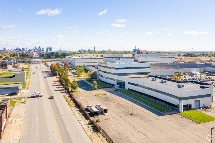 More Photos Of 6401 W Fort St, Detroit Manufacturing For Lease