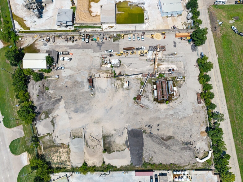 More Photos Of 14900 State Highway 121, Frisco Manufacturing For Sale