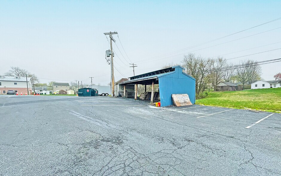 More Photos Of 5901 Linglestown Rd, Linglestown General Retail For Sale