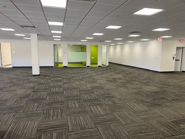 More Photos Of 2985 S Ridge Rd, Green Bay Medical For Sale