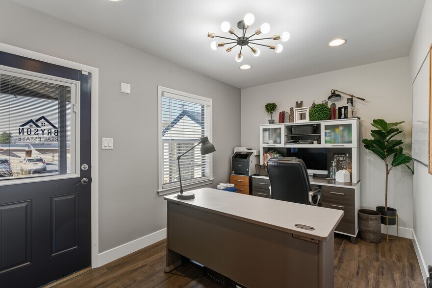 More Photos Of 152 W 500 S, Bountiful Office For Lease