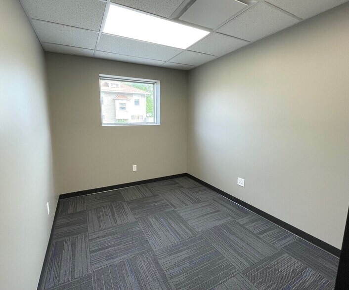 More Photos Of 222 N Buffalo St, Warsaw Office For Lease
