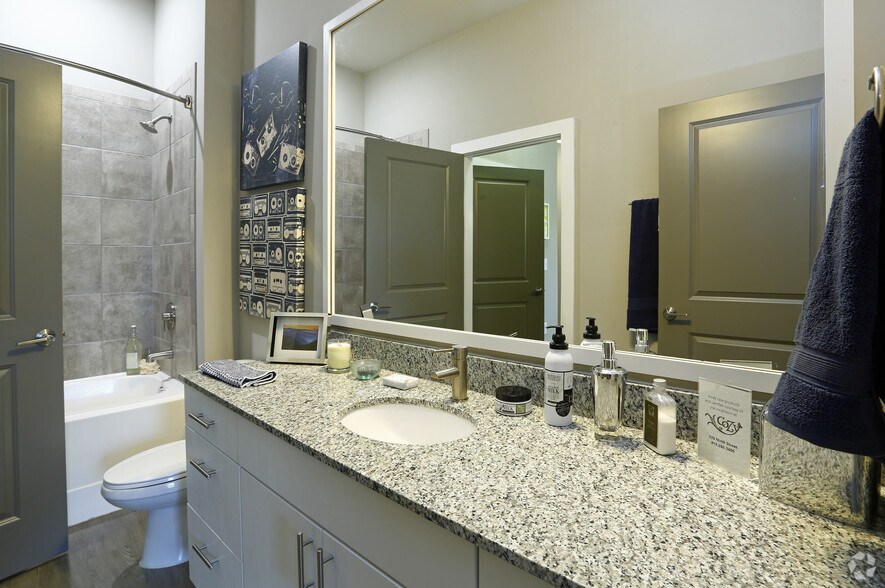 More Photos Of 810 9th St, Durham Apartments For Lease