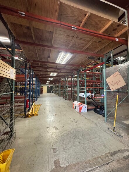 More Photos Of 280 W Central Blvd, Cape Canaveral Manufacturing For Sale