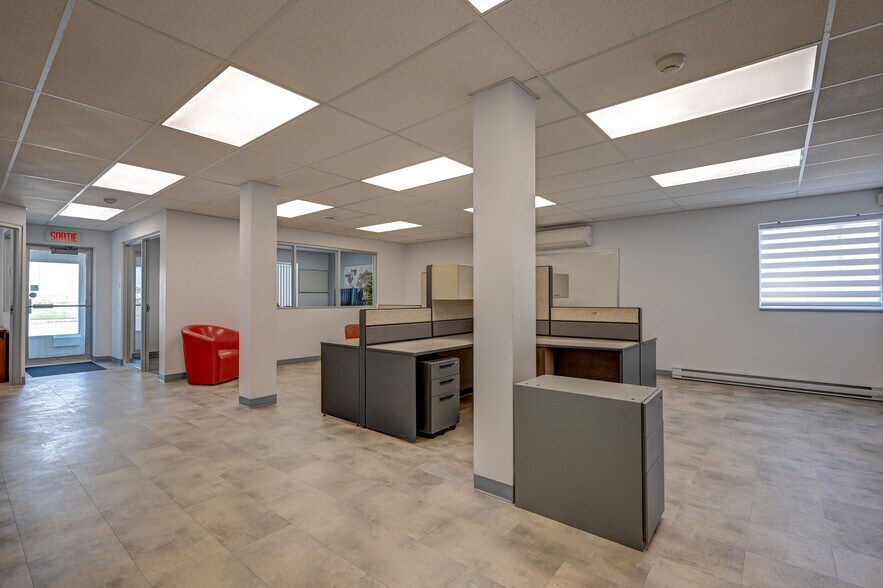 More Photos Of 485 Rue Bertrand, Trois-Rivières Industrial For Sale