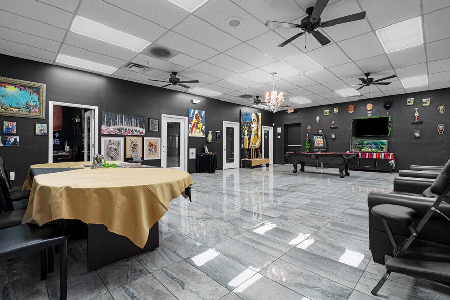 More Photos Of 4105 S Central Ave, Phoenix Freestanding For Sale