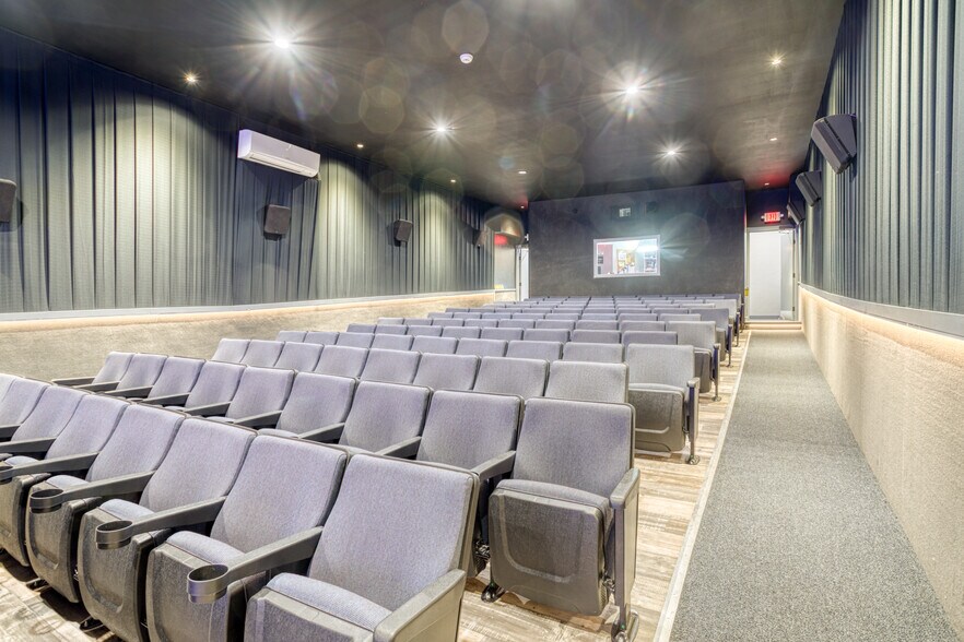 More Photos Of 418 Pagosa St, Pagosa Springs Movie Theatre For Sale