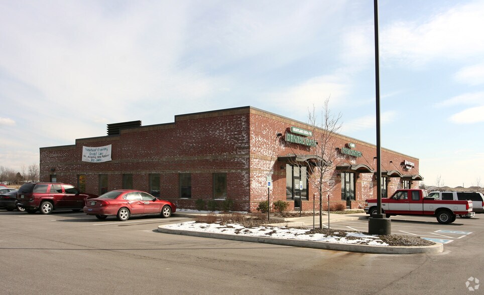 More Photos Of 8190 Windfall Ln, Camby Medical For Lease