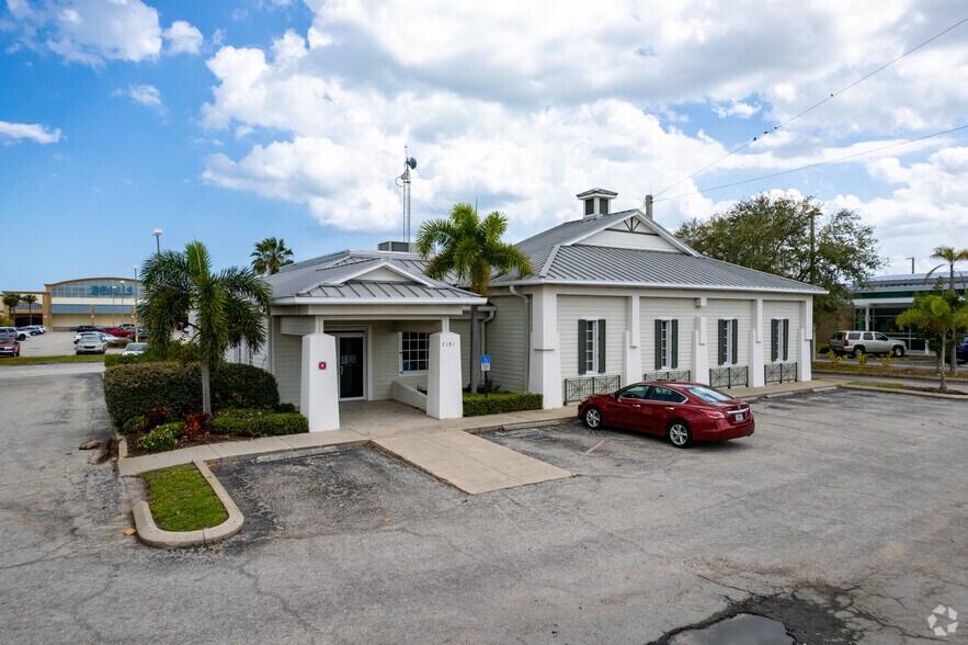 More Photos Of 204-284 E Eau Gallie Blvd, Indian Harbour Beach General Retail For Lease