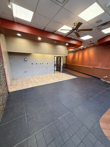 More Photos Of 3172-3174 Mt Pleasant St NW, Washington Storefront For Lease