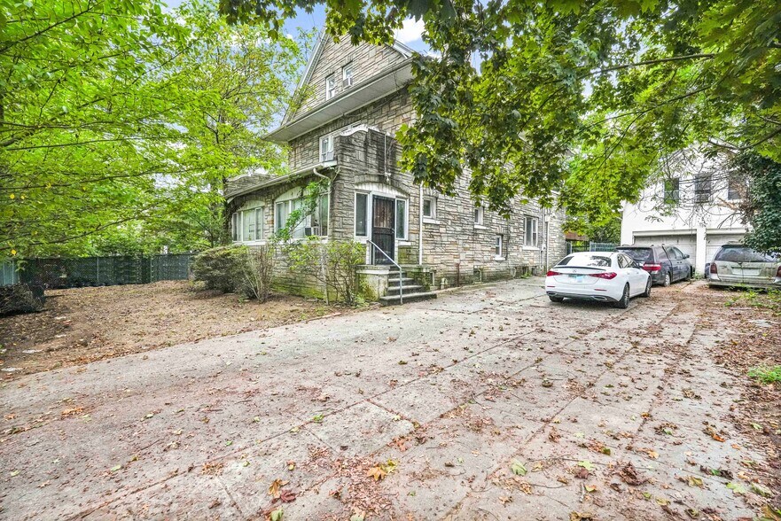 More Photos Of 8126 Austin St, Kew Gardens Land For Sale