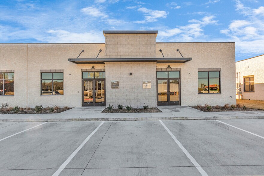 More Photos Of 26077 Nelson Way, Katy Unknown For Lease