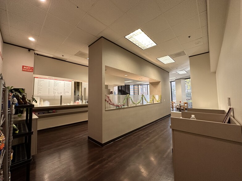 More Photos Of 6363 Woodway Dr, Houston Office For Lease