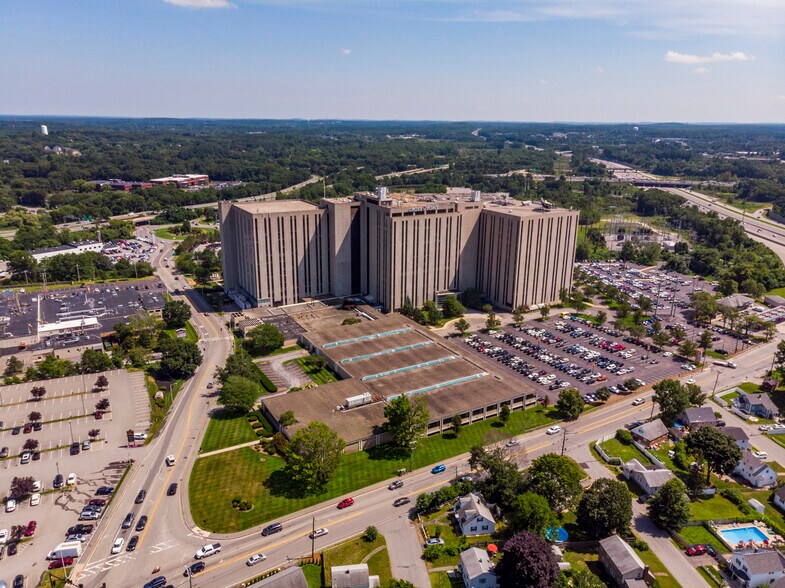 More Photos Of 900 Chelmsford St, Lowell Office For Lease