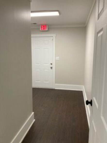 More Photos Of 10587 Hwy 78, Summerville Office For Sale