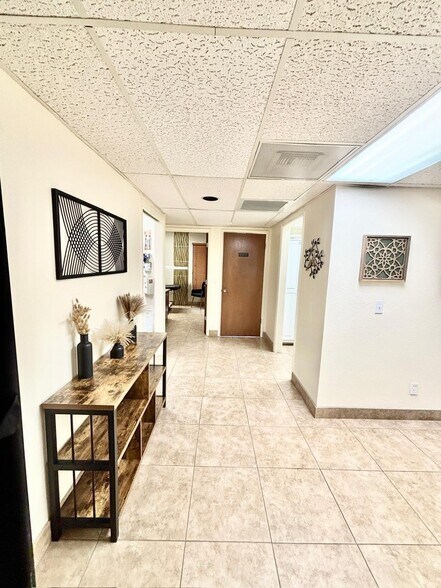 More Photos Of 6502-6564 E Carondelet Dr, Tucson Medical For Sale