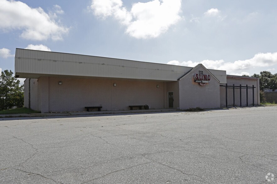 More Photos Of 316 Pearman Dairy Rd, Anderson Restaurant For Lease