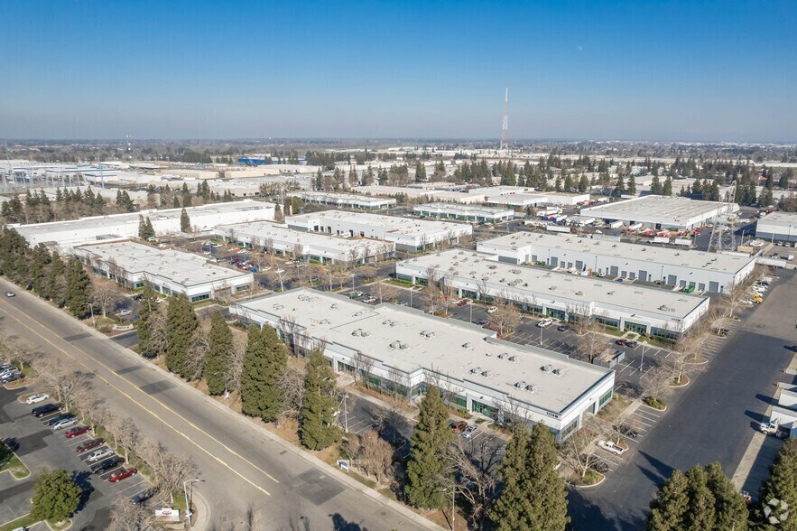 More Photos Of 1014 N Market Blvd, Sacramento Unknown For Lease