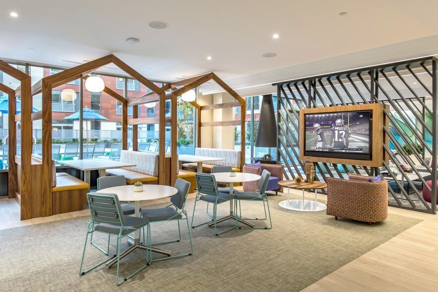 More Photos Of 190 Pleasant St, Malden Apartments For Lease