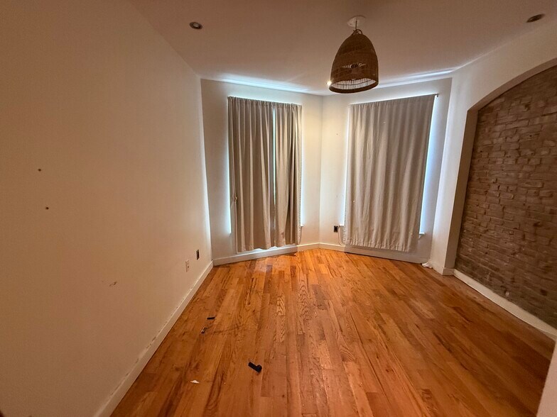 More Photos Of 687 Bushwick Ave, Brooklyn Apartments For Lease