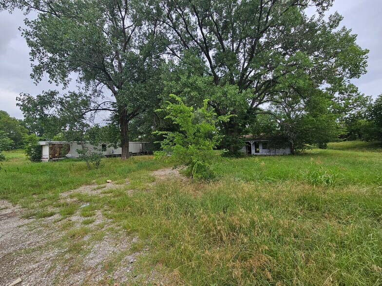 More Photos Of 11703 Cockleburr Rd, Roanoke Land For Sale