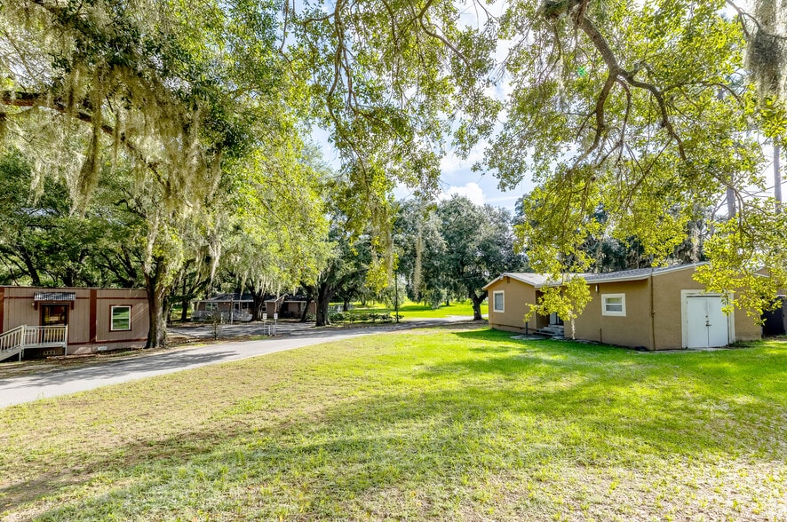 More Photos Of 6837 Lakeville Rd, Orlando Religious Facility For Sale