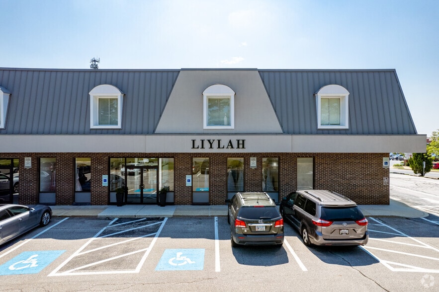 More Photos Of 3709-3725 Old Court Rd, Pikesville Unknown For Lease