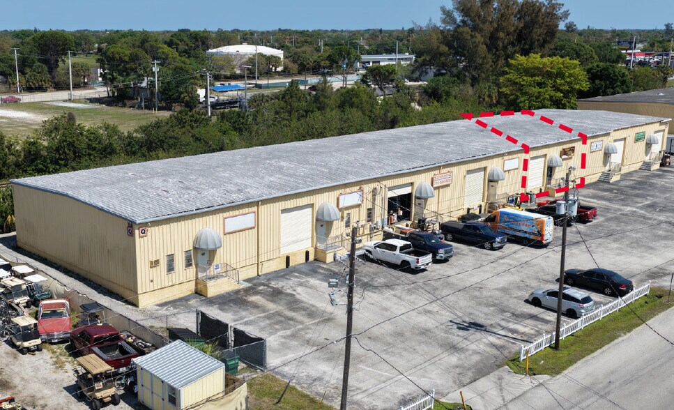 More Photos Of 2201 SE Indian St, Stuart Unknown For Lease