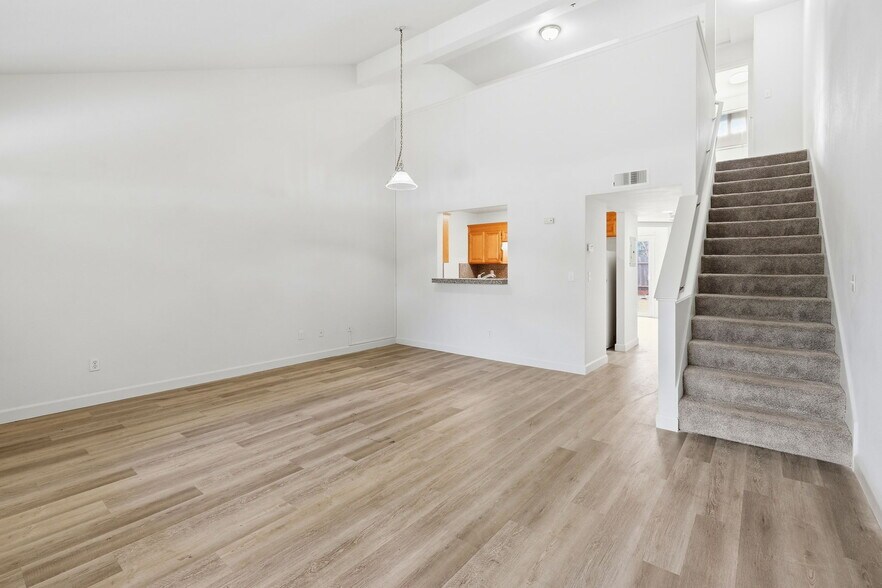 More Photos Of 2220 Chanticleer Ave, Santa Cruz Apartments For Sale