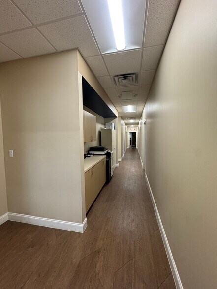 More Photos Of 3845 W Eau Gallie Blvd, Melbourne Office For Sale