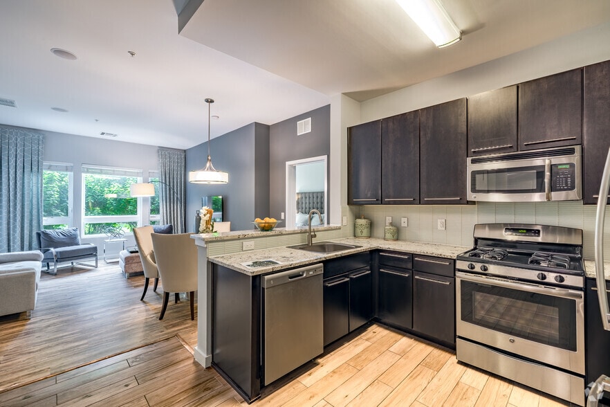More Photos Of 4000 Riverside Station Blvd, Secaucus Apartments For Lease