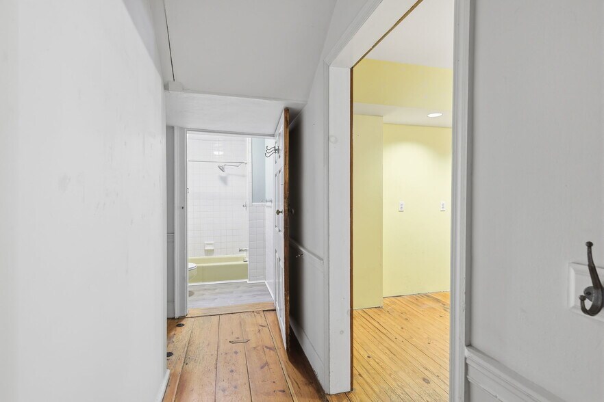 More Photos Of 2695 Main St, Lawrence Apartments For Sale