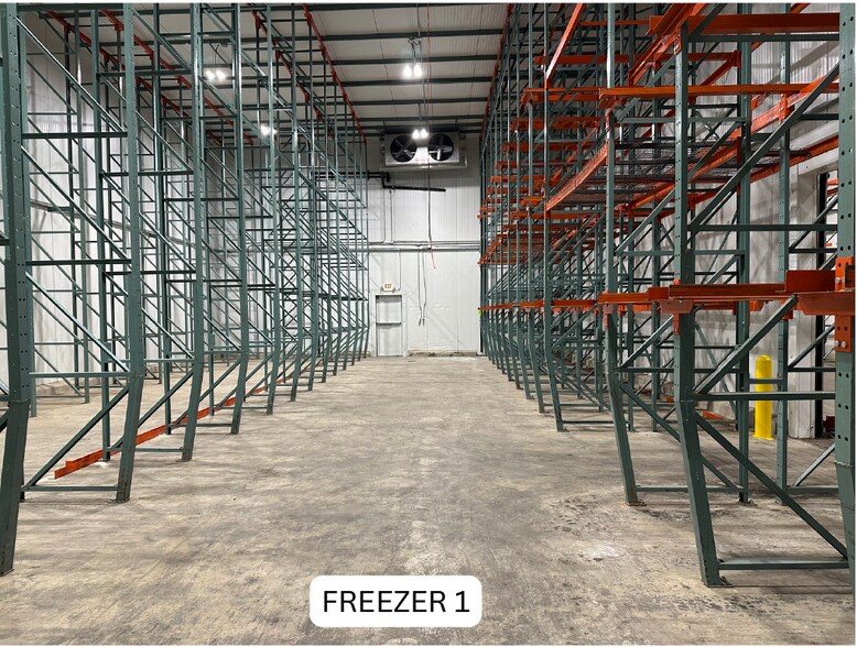 More Photos Of 2500 Freedland Rd, Hermitage Manufacturing For Lease