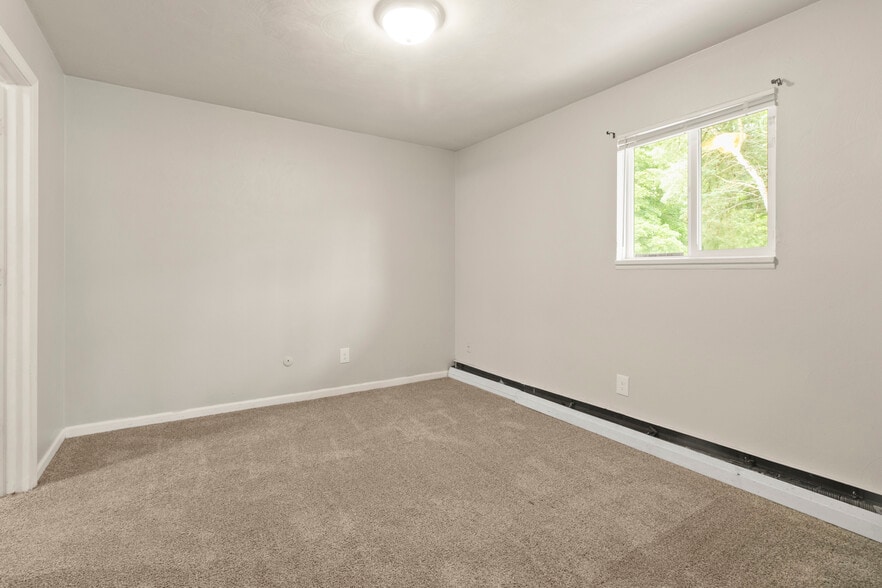 More Photos Of 8150 E Michigan Ave, Galesburg Apartments For Sale