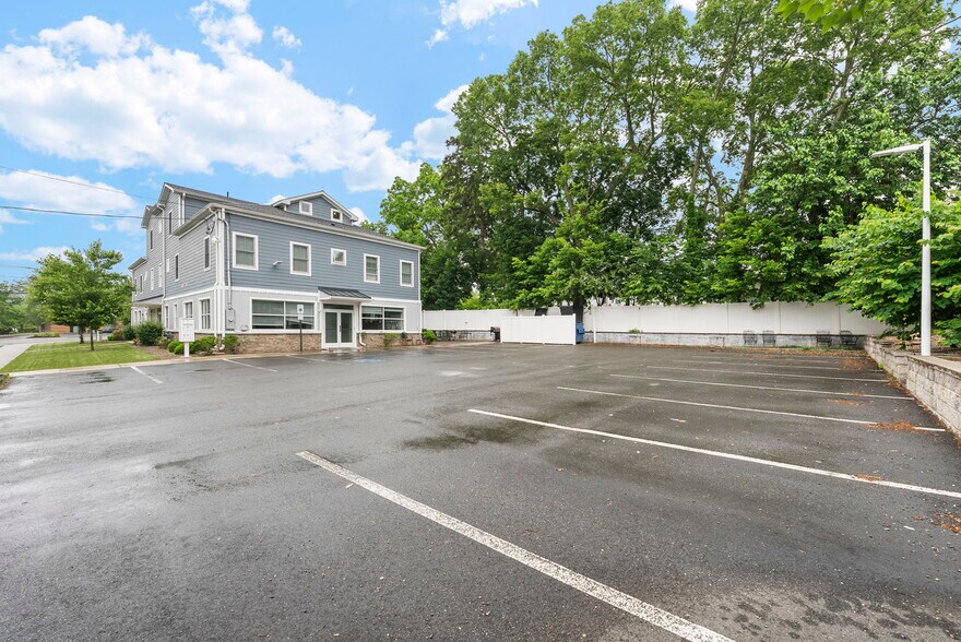 More Photos Of , Ewing Unknown For Sale