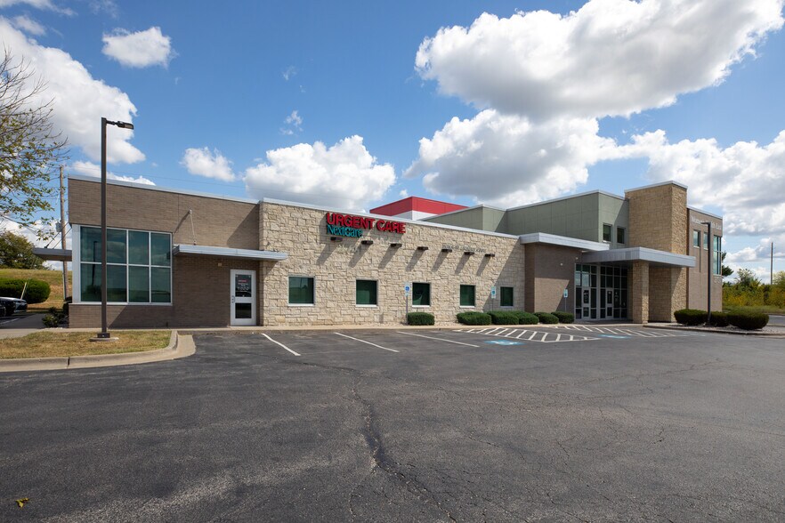 Primary Photo Of 2741 NE McBaine Dr, Lee's Summit Medical For Lease