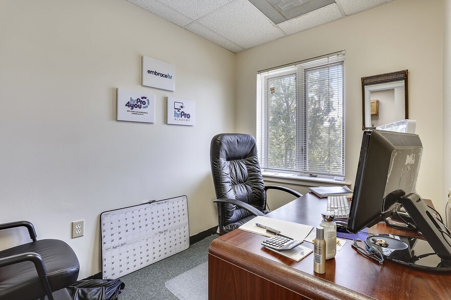 More Photos Of 7231-7243 Hanover Pky, Greenbelt Office For Lease