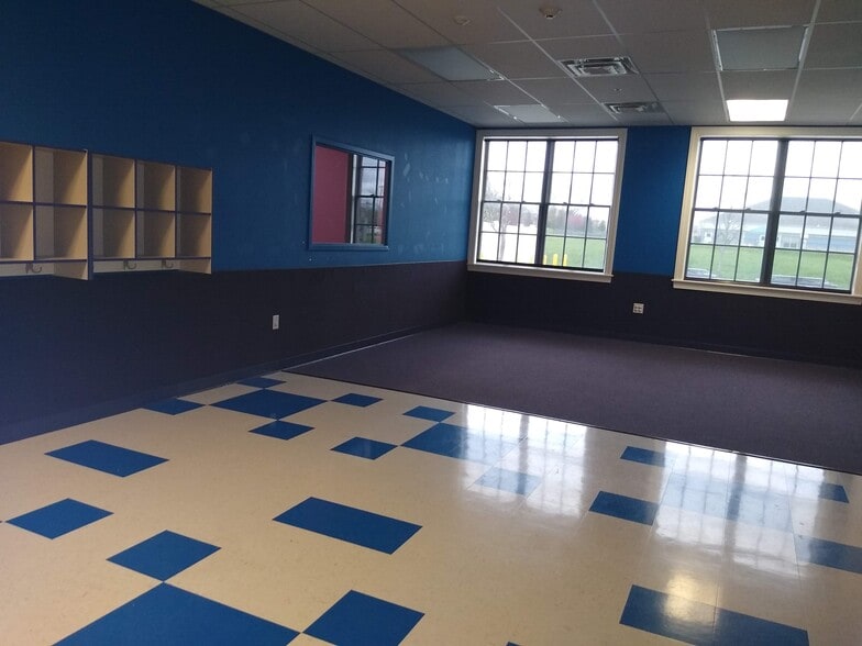 More Photos Of 7560 Sawmill Pky, Powell Daycare Center For Sale