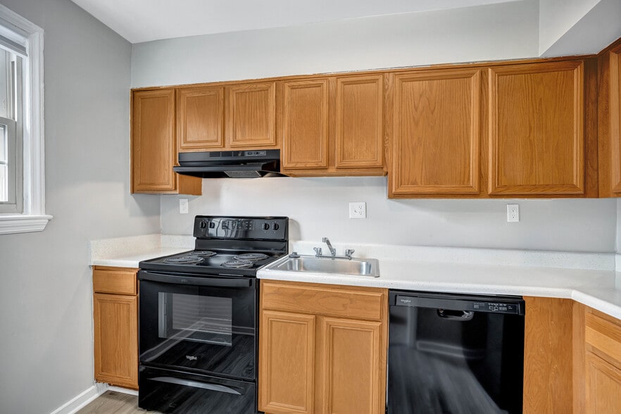 More Photos Of 1201 Benning Rd, Capitol Heights Apartments For Sale