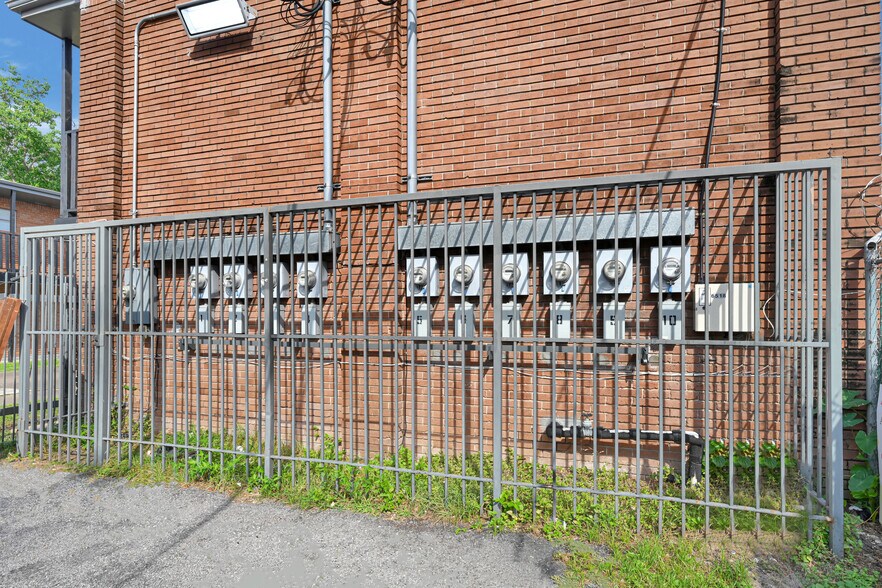 More Photos Of 6514-6518 Weston St, Houston Multifamily For Sale