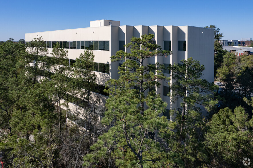 Primary Photo Of 2002 Timberloch Pl, The Woodlands Coworking Space