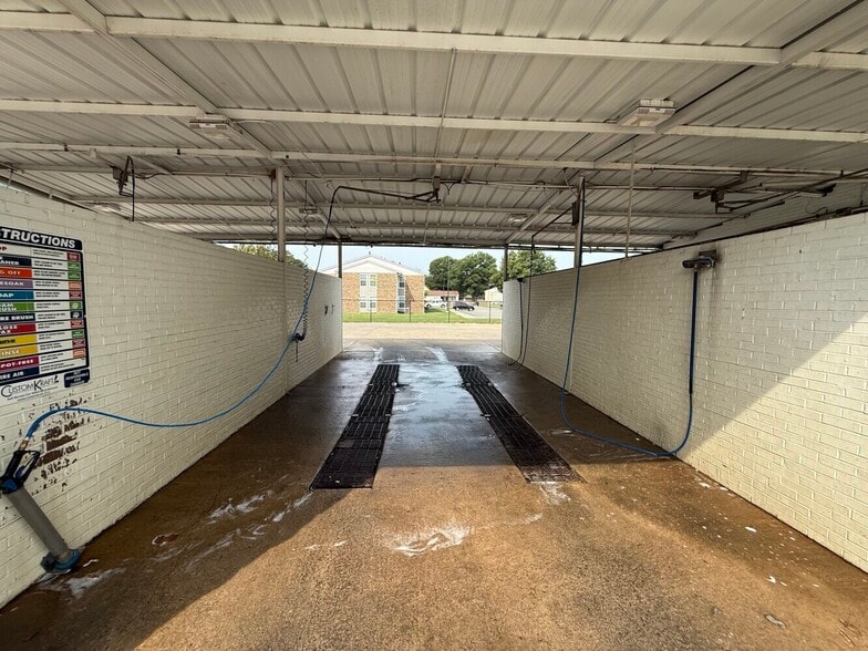 More Photos Of 201 Buerkle st, Stuttgart Carwash For Sale