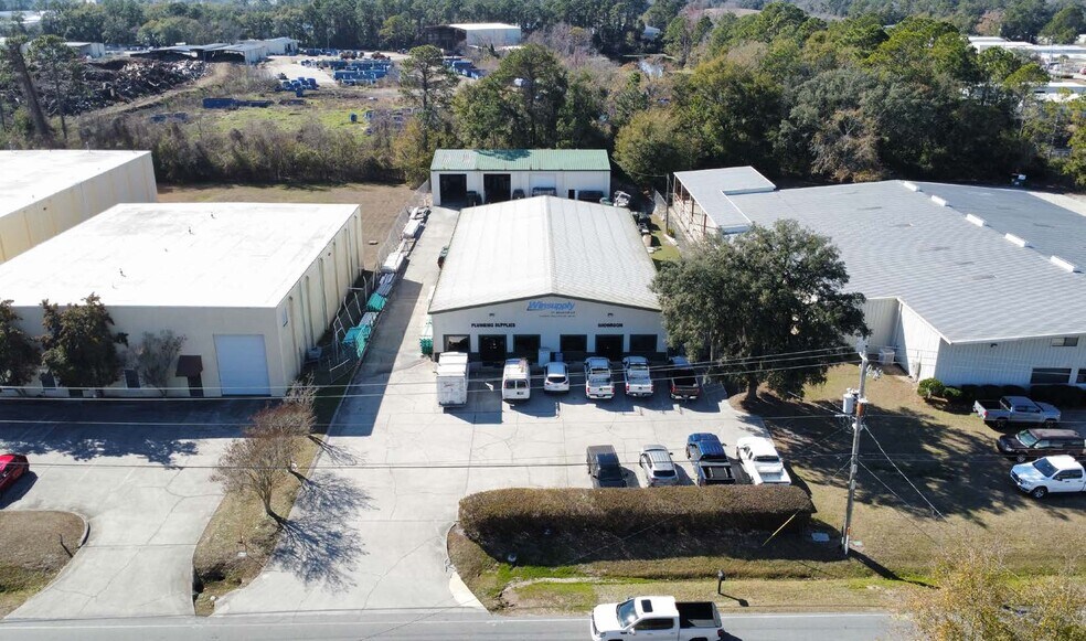 Primary Photo Of 267 Rose Dr, Brunswick Warehouse For Lease