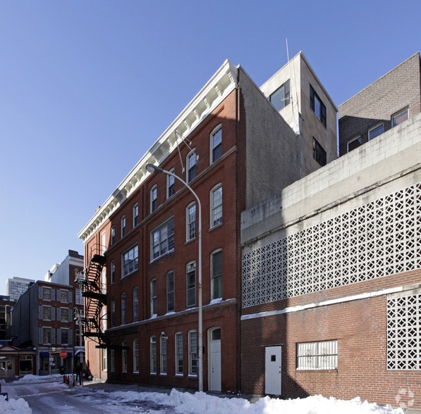 More Photos Of 115 Chestnut St, Philadelphia Office For Lease