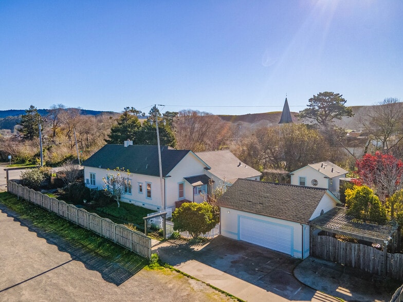 More Photos Of 393 Stage Rd, Pescadero Hospitality For Sale