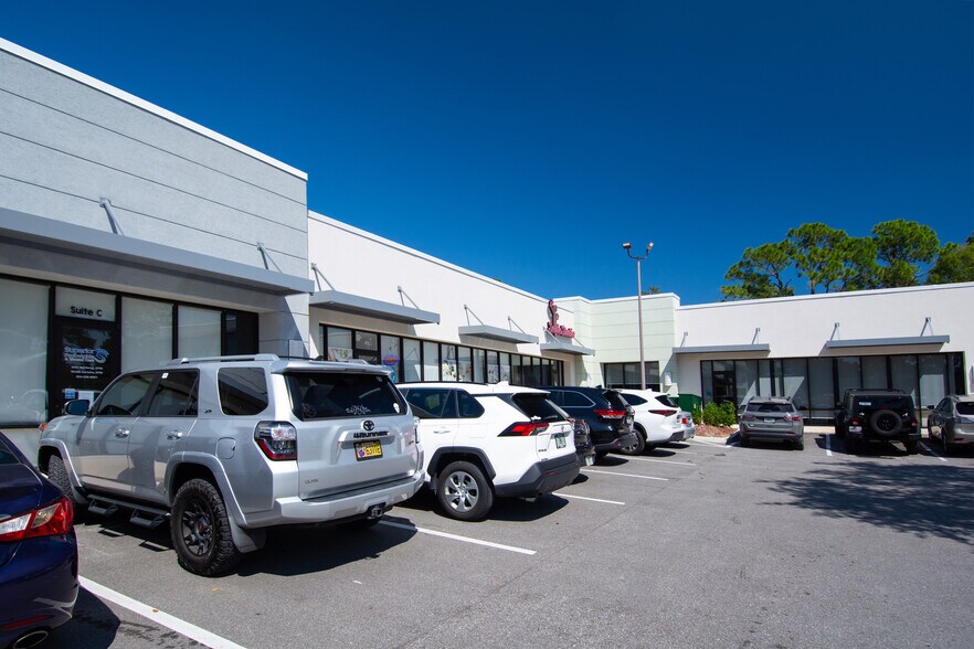 More Photos Of 1690 US Highway 1 S, Saint Augustine General Retail For Lease