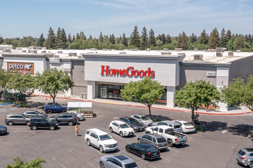 More Photos Of 1900-2000 E 20th St, Chico Unknown For Lease