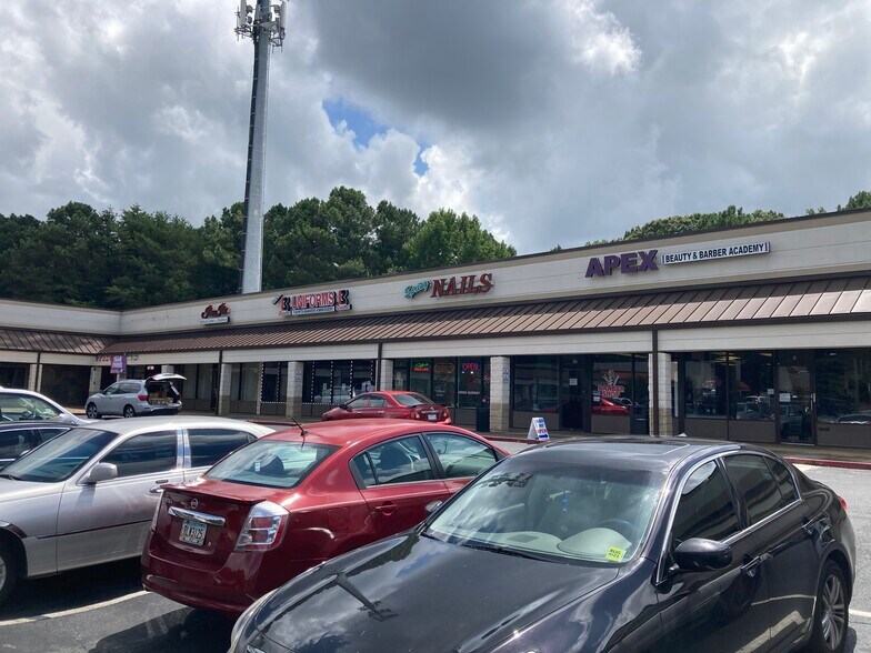 More Photos Of 6009-6011 Memorial Dr, Stone Mountain Storefront For Sale
